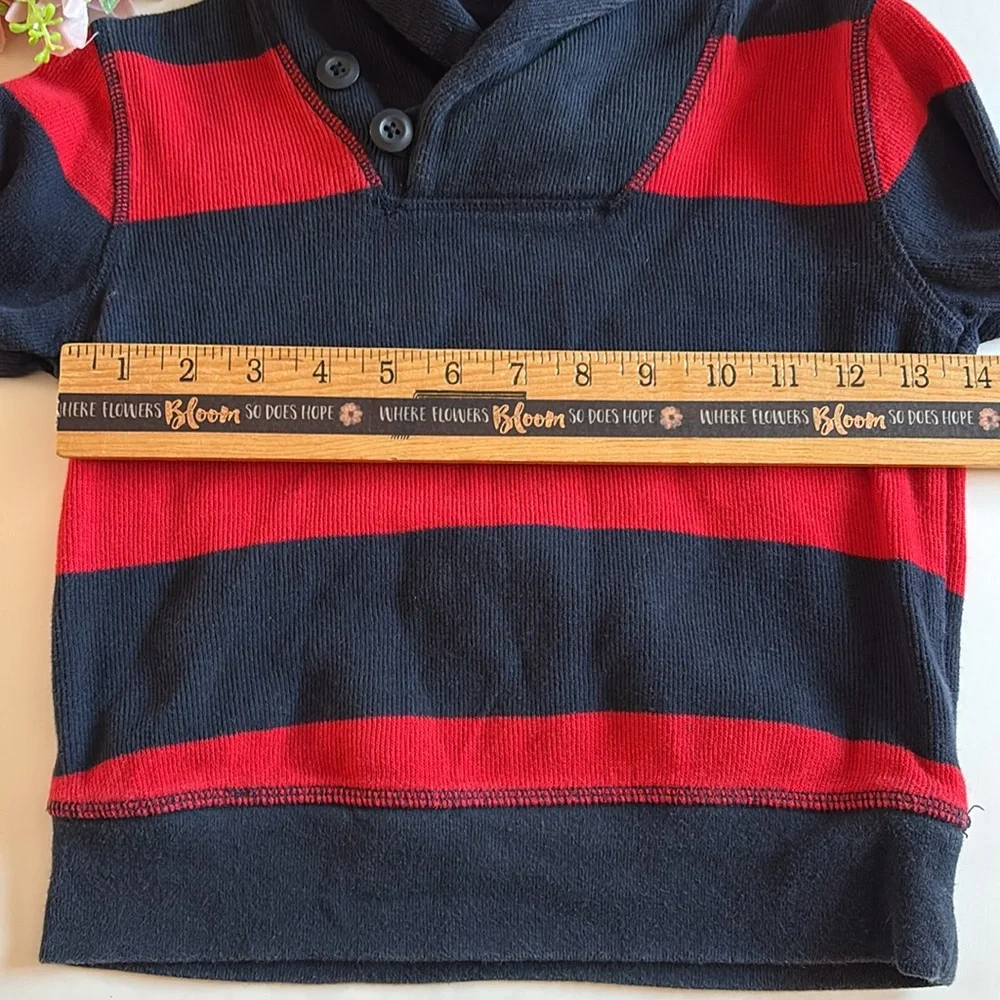 GAP button neck